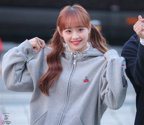 South Korean Girls Korean Girl Groups Chuu Loona Korean Name