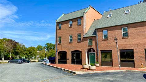 255 North Street Hyannis Ma Professional Officeretail Space For Lease