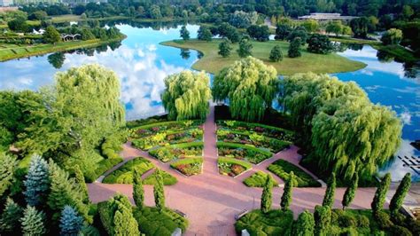 Chicago Botanic Garden On Linkedin Associate Vice President Visitor