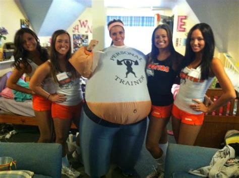 Hooters Fat Orgy Couple