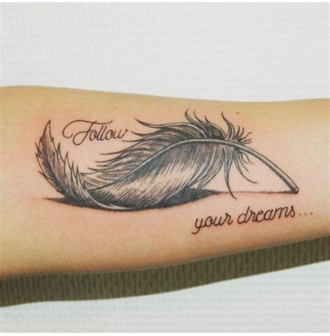 40 Impressive Feather Tattoos Ideas For Men And Women Tinytattoos