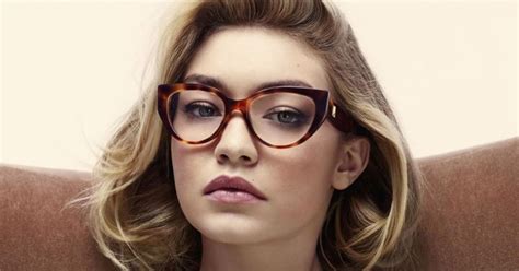 How To Apply Makeup If You Wear Glasses Savoir Flair
