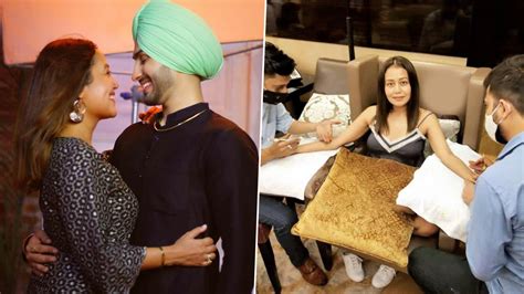 Bollywood News Neha Kakkar And Rohanpreet Singh Begin Wedding Rituals Singers Mehndi