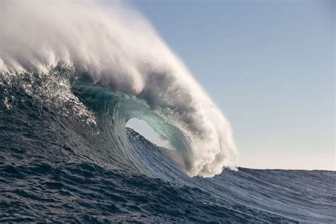 What Is The Highest Sea Wave In The World