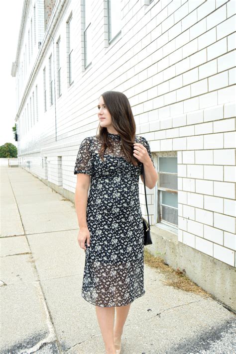 a last minute dress success black floral dress pointed north