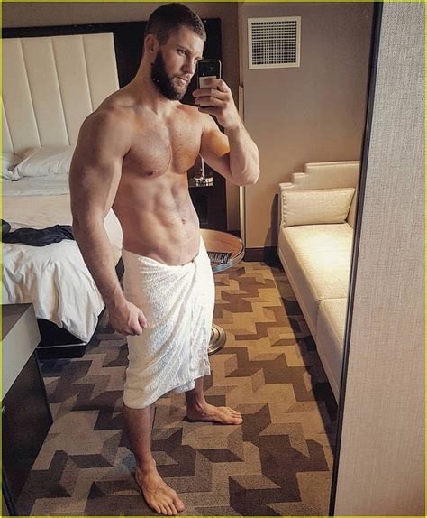 Photo Florian Munteanu Shirtless Selfies Photo Just Jared