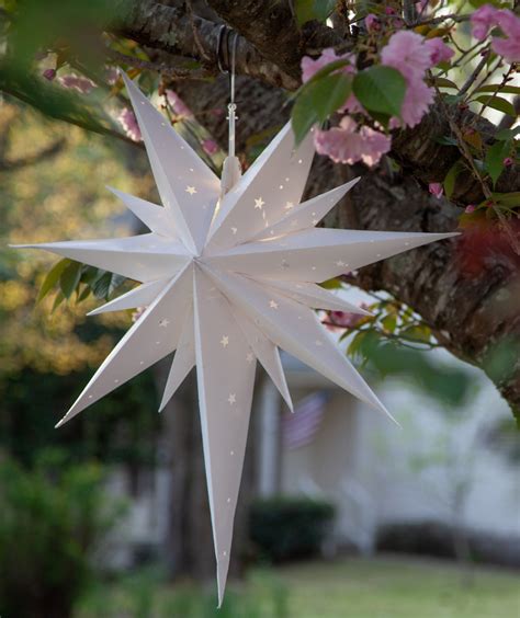 Displays That Shimmer Decorating With Star Lights Christmas Lights