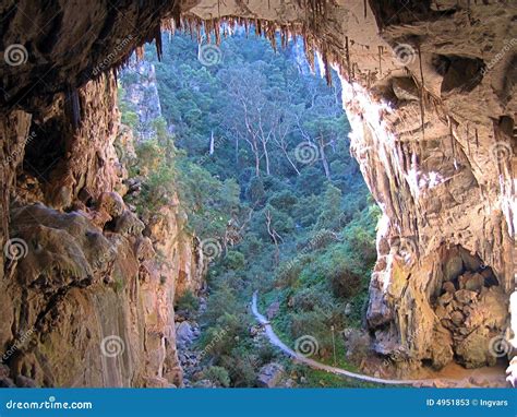 Jenolan Caves Stock Image Image Of Travel Hiking Sydney 4951853