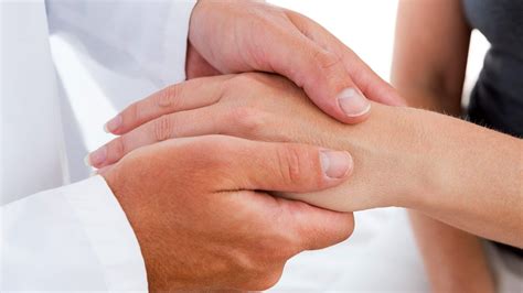 7 Signs You May Need To Change Your Psoriatic Arthritis Treatment