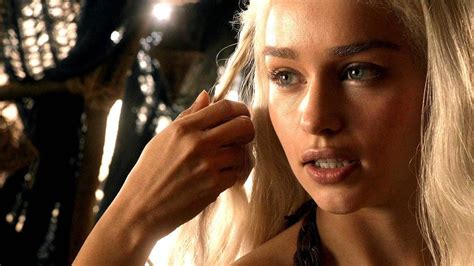 Emilia Clarke Daenerys La L A Con Su Escena Hot De Juego De Tronos