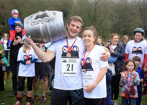 Couples Battle In Surreys 10th Uk Wife Carrying Race Daily Mail Online