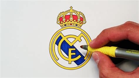 El nuevo escudo es muy similar al también nuevo de la entidad vasca, pero en esta ocasión aparecen rasgos identificativos de la ciudad de madrid. Cómo dibujar el escudo del Real Madrid paso a paso - YouTube