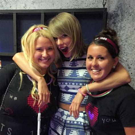 Taylor Swift Backstage With Fans 1989 World Tour Pittsburgh