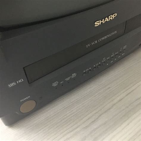 Sharp 13VT N100 13 CRT TV VCR VHS Player Combo Retro Gaming Read