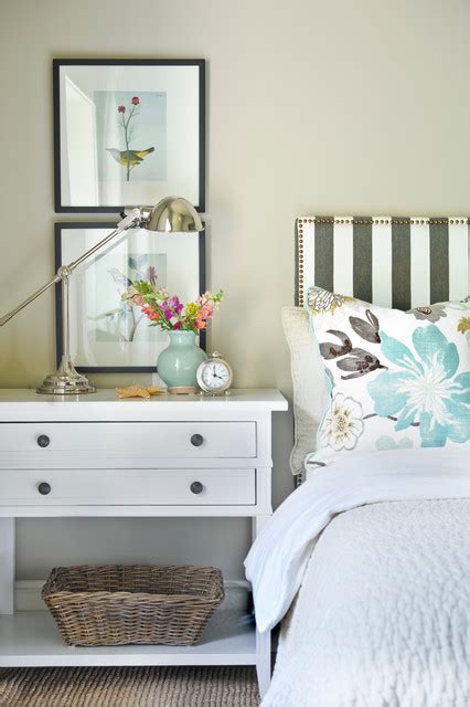 But to have a bedroom that looks uncluttered and feel like a comfortable and relaxing retreat, it's really important to that's why one of the areas we focus on is bedside tables for small bedroom ideas. 20 Unique Ideas for A Bedside Table Decor - Style Motivation