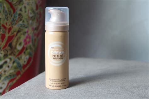 Australian Beauty Review Maybelline Dream Nude Airfoam Foundation Review