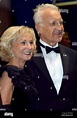 Der Ministerpräsident von Bayern, Edmund Stoiber und seine Frau Karin ...