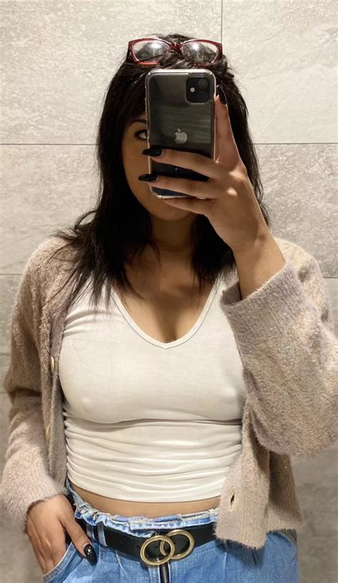 Casual Work Selfie Would You Find Me Distracting Nudes Braless