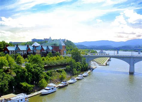 Chattanooga Waterfront Riverbend On The Tennessee Photograph By David