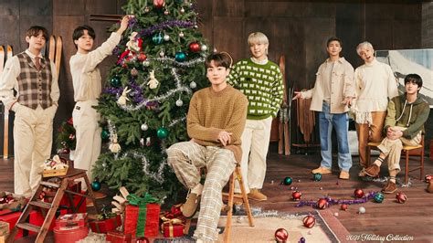 Bts Jimin Decorates Christmas Tree V And Jungkook Pose By Gifts In