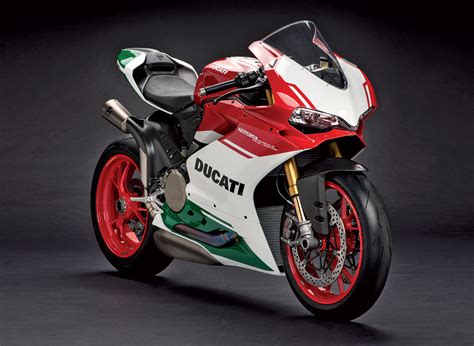 This final edition marks the end of. 1299 Panigale R Final Edition: l'omaggio al bicilindrico ...