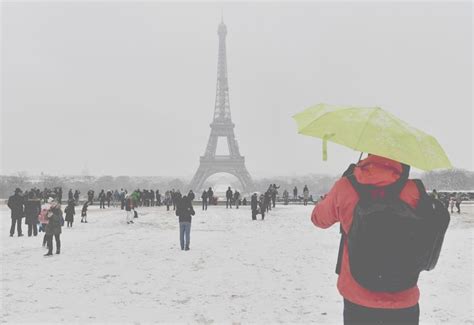 Record Snowfall Has Closed The Eiffel Tower Eiffel Tower Europe