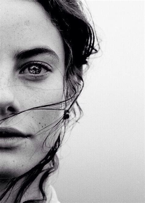Pin By Art Of Fashion On Faces Portraits Black And White Self