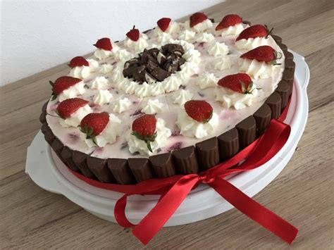 Finde diesen pin und vieles mehr auf kuchen von monique bergmann. Pin auf karolin