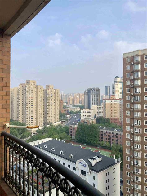 Apt W Great Views And Location For Rent Nr Shanghais Xujiahui