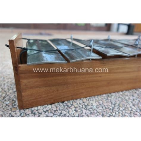 Mekar Bhuana Sourcing Gangsa Semarandhana Practice Instrument