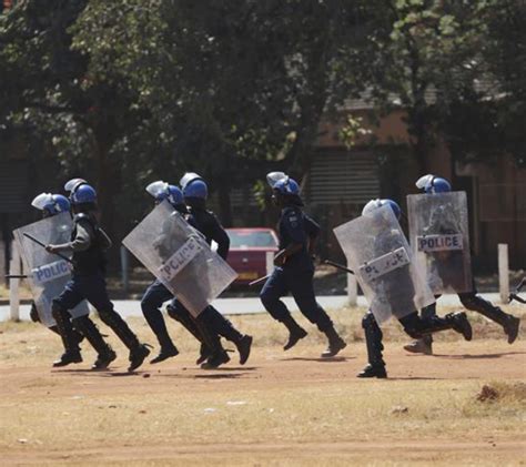 violence erupts during rally in harare zimbabwe