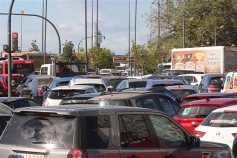Valencia te espera, despedida fin de semana valencia. Fotos: Atascos en el tercer fin de semana de cierre ...