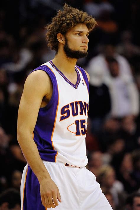 Picture Of Robin Lopez