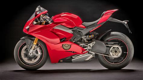 Ducati Panigale 2018 V4 S Bike Photos Overdrive