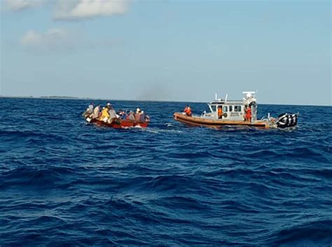 Rescatan A 30 Balseros Cubanos Cerca De Isla Mujeres Encambio Diario