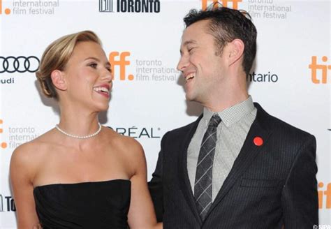 Scarlett Johansson Et Joseph Gordon Levitt Gala