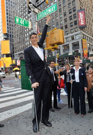 Diane Bondareff Photography World S Tallest Man Sultan Kosen My Xxx