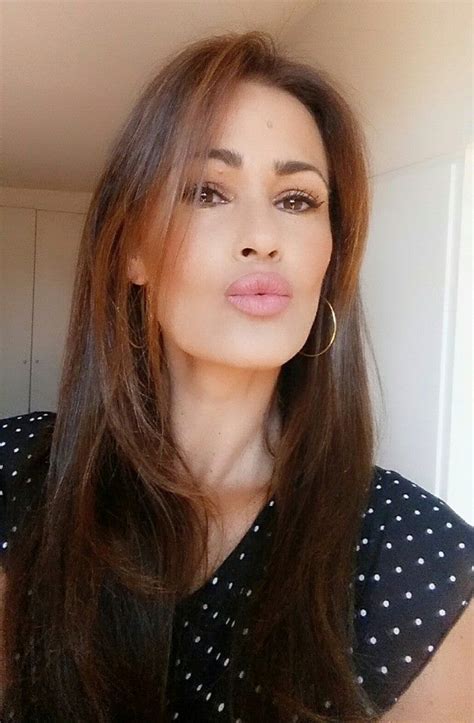 Samantha de grenet (roma, 9 novembre 1970) è una conduttrice televisiva, showgirl ed ex modella italiana. Samantha De Grenet sposa, la lettera che commuove il web ...