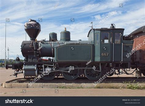 Side View Old Steam Locomotive Stock Photo 2115803327 Shutterstock