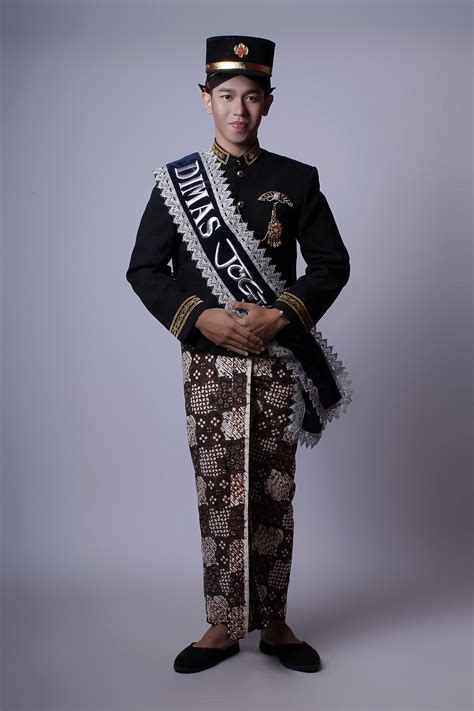 Indonesian Attire