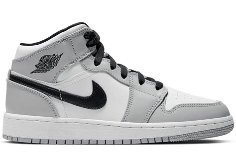Be sure of size before place order. Jordan 1 Mid Light Smoke Grey (GS) - 554725-092