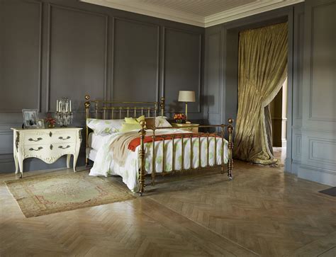 Https://techalive.net/home Design/bedroom Interior Design With Antique Brass Bed