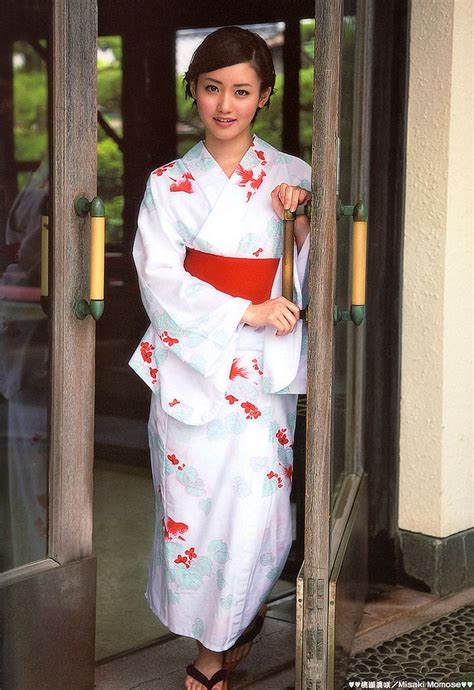 Yukata Japanese Traditional Dress Japanese Outfits Japanese Dress