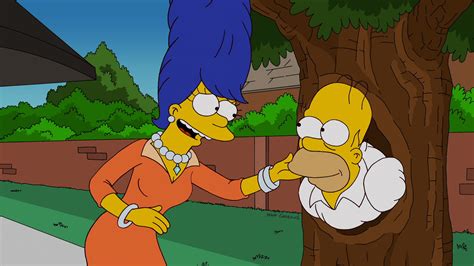 10 Times The Simpsons Wore Different Clothes