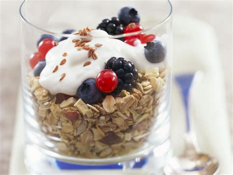 Breakfast Muesli With Yoghurt Recipe Eat Smarter Usa