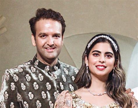 Isha Ambani And Anand Piramal: Exploring Their Age Gap