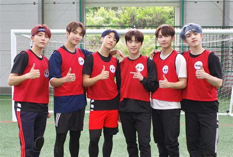 Seventeen Playing Football Kpop Fans Amino