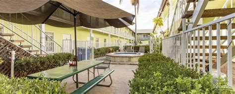 Coral Sands Motel Los Angeles Hotels In California