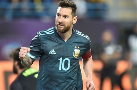 Everything and anything about lionel messi can be posted here. Argentina coach Lionel Scaloni: "We can't think Lionel ...