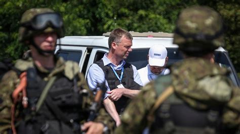 International Experts Reach Mh17 Crash Site In Ukraine